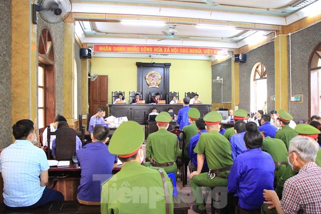 Gian lận điểm thi ở Sơn La vì 'có con cháu các anh trong Sở dự thi' ảnh 1