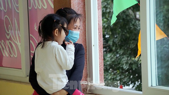 Hải Phòng: Vỡ òa niềm vui hoàn tất cách ly, về nhà ăn Tết ảnh 12