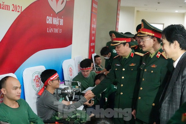 Sĩ quan quân đội tương lai hưởng ứng Chủ nhật Đỏ lần thứ XIII ảnh 8