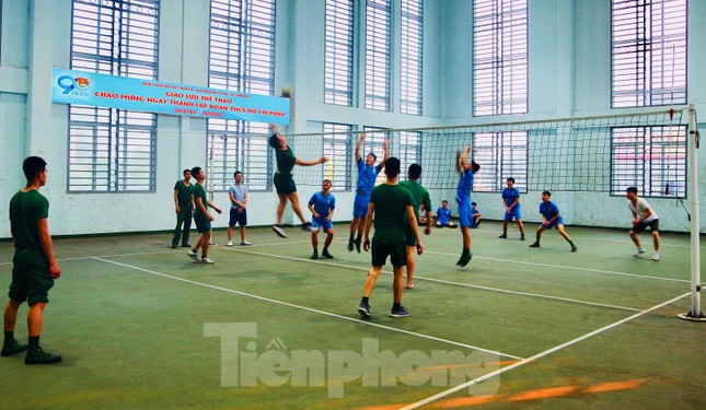 Chiến sĩ Bộ tư lệnh Thủ đô lập công, tô hồng Tháng thanh niên ảnh 4
