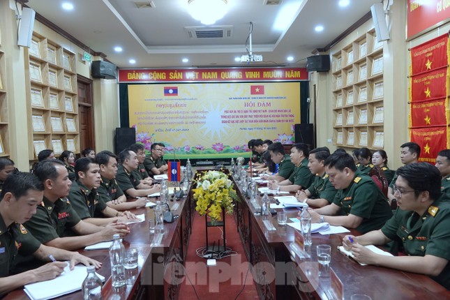 Sĩ quan trẻ Việt - Lào bàn biện pháp tương trợ lẫn nhau ảnh 4