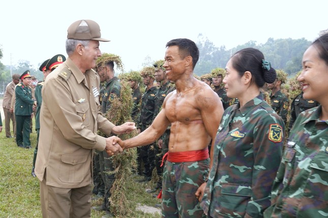 Sĩ quan trẻ Việt Nam - Cuba: Hai trái tim, chung nhịp đập ảnh 15