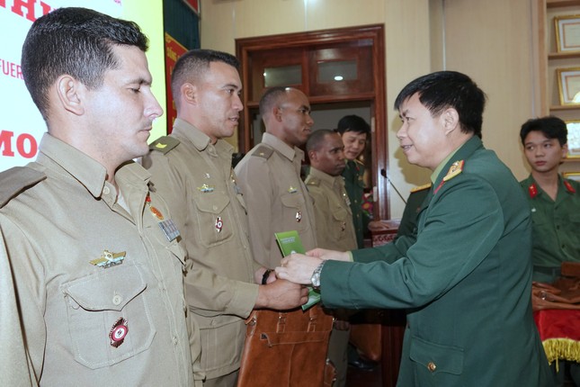 Sĩ quan trẻ Việt Nam - Cuba: Hai trái tim, chung nhịp đập ảnh 1