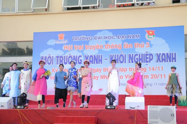 Đại học Đại Nam tưng bừng ngày hội tri ân nhà giáo ảnh 4