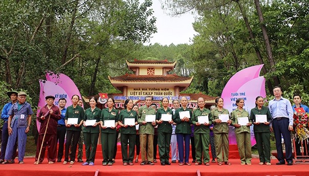 Kỷ niệm 50 Chiến thắng Đồng Lộc: Hành trình ‘những dấu ấn vinh quang’ ảnh 1