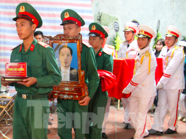 Quê mẹ Thái Bình đón Liệt sỹ, nhà báo Phạm Văn Hướng hi sinh ở Rào Trăng ảnh 3