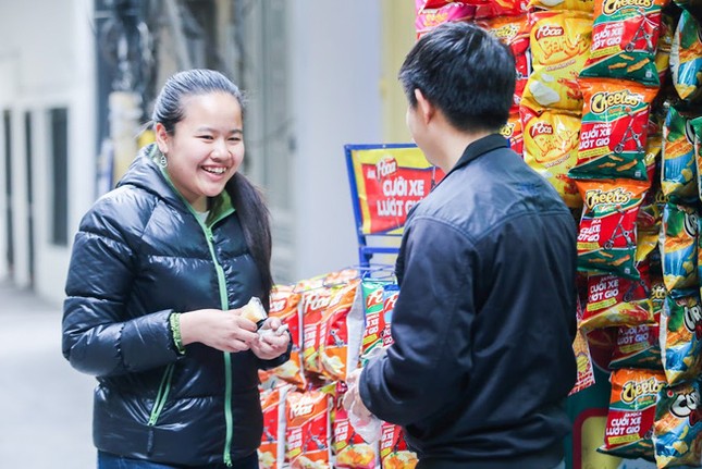 Nữ MC khiếm thị đầu tiên dẫn chương trình thực tế ảnh 20