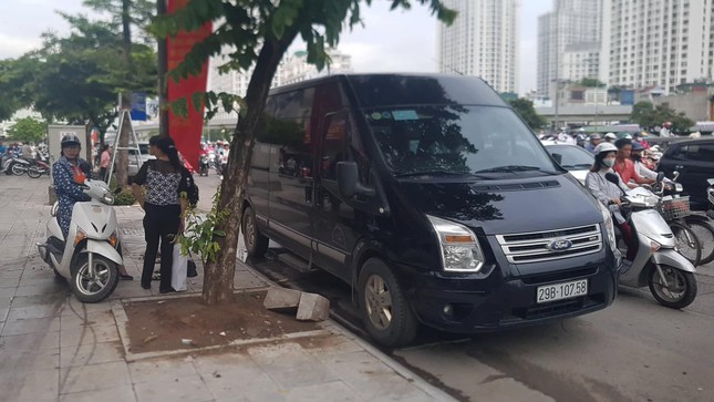 Theo chân những chiếc xe ‘vua’: Bát nháo các ‘tập đoàn’ xe Limousine ảnh 7
