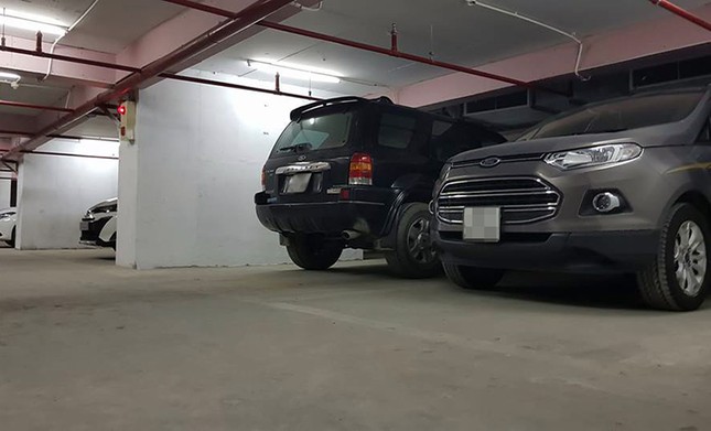 Hàng chục ô tô bị 'nhốt' trong hầm chung cư sau sự cố hy hữu ảnh 5