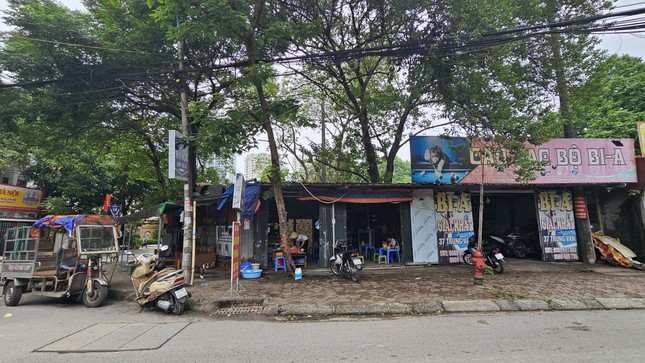 Chủ KĐT mới Trung Văn lo xây nhà bán, đất bãi xe và cây xanh quây tôn nhiều năm ảnh 6
