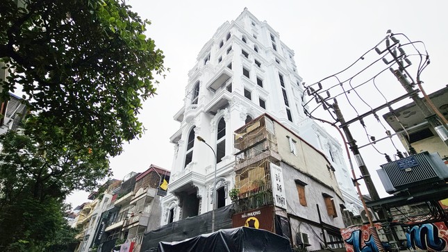  Hà Nội chỉ đạo xử lý 'lâu đài' nhiều vi phạm ở quận Ba Đình ảnh 3