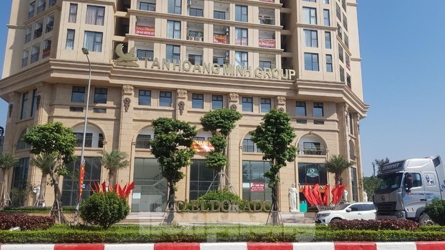 Mọc thêm biệt thự triệu USD, dân chung cư cao cấp bị 'treo' sổ vì dự án cắm ngân hàng ảnh 5