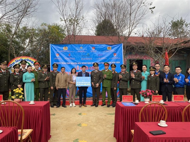 Hơn 700 học sinh vùng cao được phổ biến pháp luật về tệ nạn ma túy ảnh 6