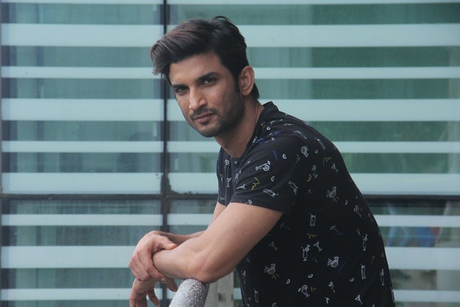 Mỹ nhân Bollywood bị bắt sau khi bạn trai tự tử ảnh 3