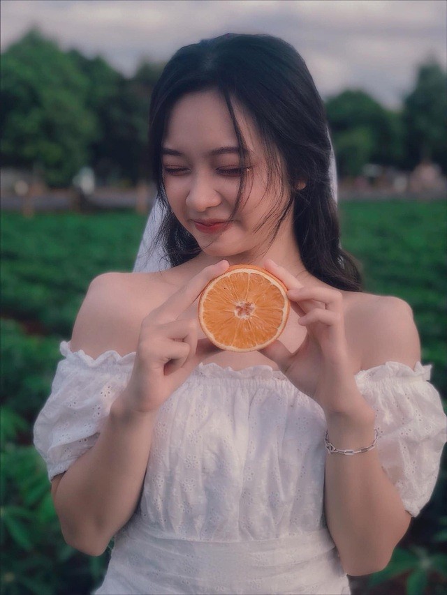 Vẻ đẹp trong trẻo như sớm mai của nữ sinh phố núi ảnh 7