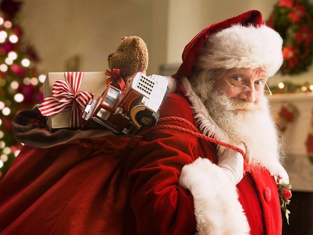 Tại Hà Lan, ông già Noel được biết đến với tên gì?