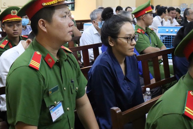 Lời khai ‘hồn nhiên’ của cháu gái bà Trương Mỹ Lan tại phiên tòa ảnh 1