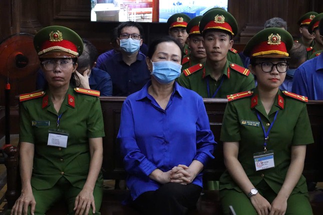 Bà Trương Mỹ Lan phủ nhận chủ mưu vụ phát hành trái phiếu, khai tên người đề xuất ảnh 1