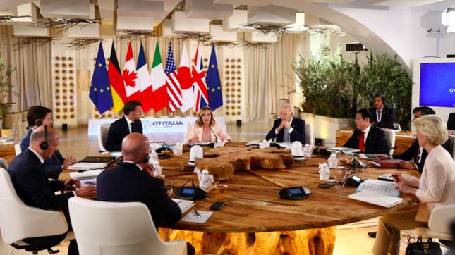 Lãnh đạo Pháp, Ý mâu thuẫn về ‘quyền phá thai’ trong tuyên bố G7 ảnh 1