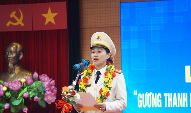 Tuyên dương 61 'Gương thanh niên CSGT tiêu biểu' ảnh 11