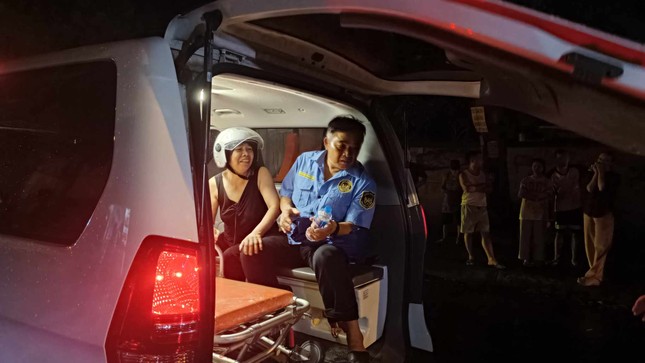 Vụ cháy nhà 4 người tử vong ở Hà Nội: Ánh đèn điện thoại le lói cầu cứu ảnh 3