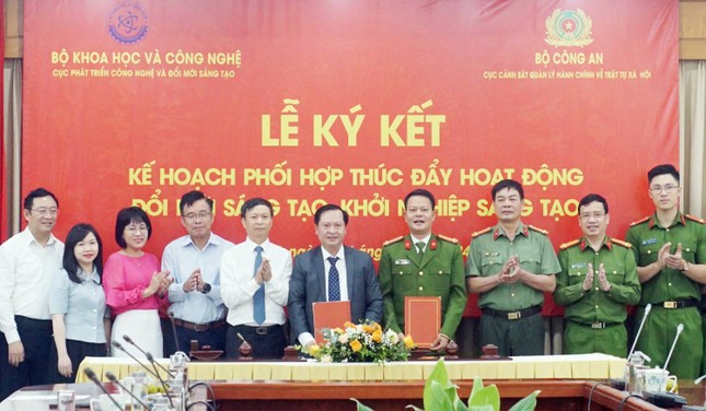 Bộ Công an phối hợp Bộ KH&CN thúc đẩy 'Hoạt động đổi mới sáng tạo, khởi nghiệp sáng tạo' ảnh 1