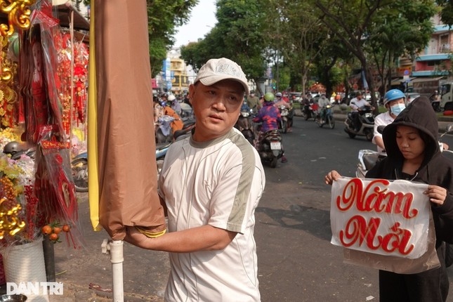 Khu phố đỏ nhất TPHCM, tiểu thương 'chốt đơn' 500 triệu là chuyện thường ảnh 2