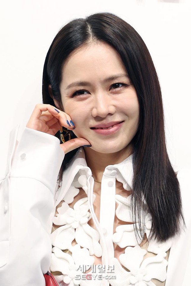 Son Ye Jin sau khi sinh con ảnh 3