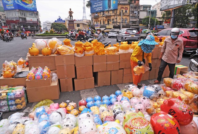 Tất bật chở Tết về nhà ngày cuối năm ảnh 10