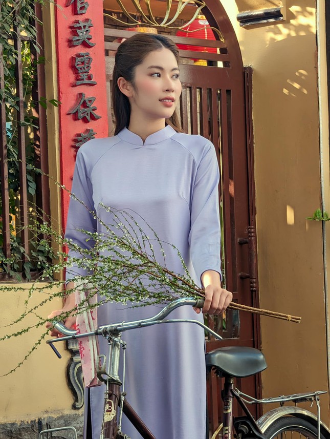 Showbiz 12/2: Hồng Đăng đến thăm NSND Công Lý ảnh 4