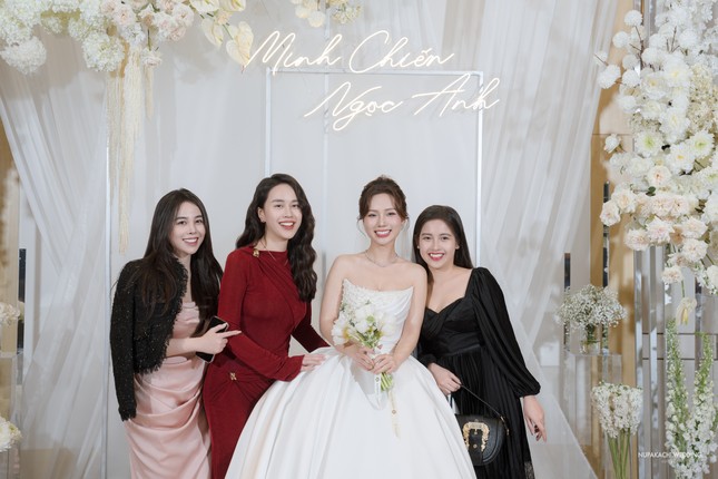 Dàn sao dự tiệc cưới diễn viên Ngọc Anh ảnh 5