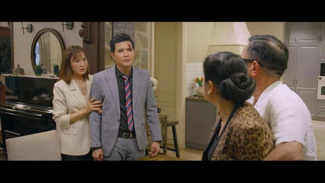 Hậu trường ‘Trạm cứu hộ trái tim’: Quang Sự bị hai NSND ném bát, tát lật mặt ảnh 3