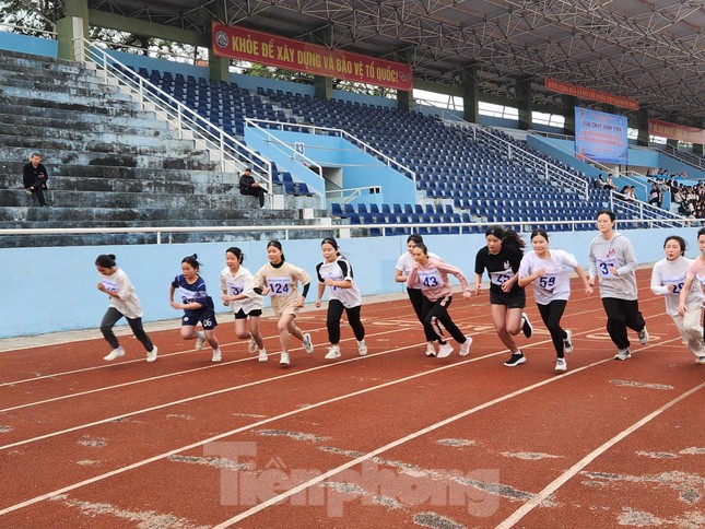 Sinh viên xứ Lạng hào hứng giải chạy đầu xuân ảnh 4