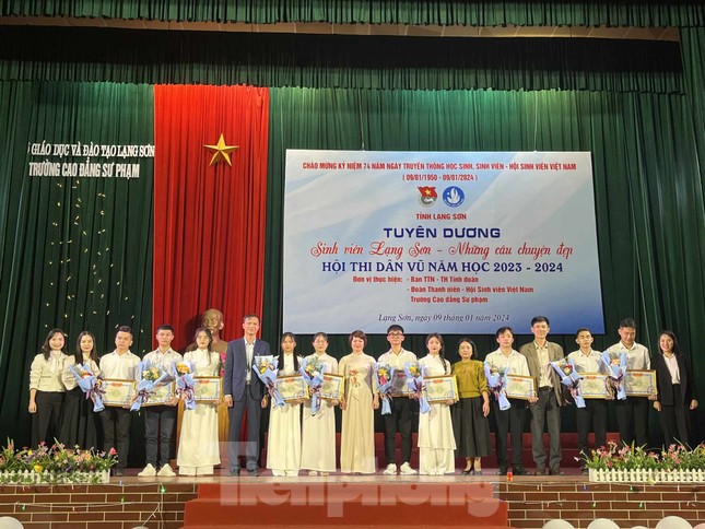 Tuyên dương sinh viên Lạng Sơn - những câu chuyện đẹp ảnh 3