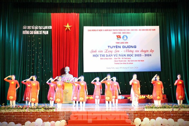 Tuyên dương sinh viên Lạng Sơn - những câu chuyện đẹp ảnh 6