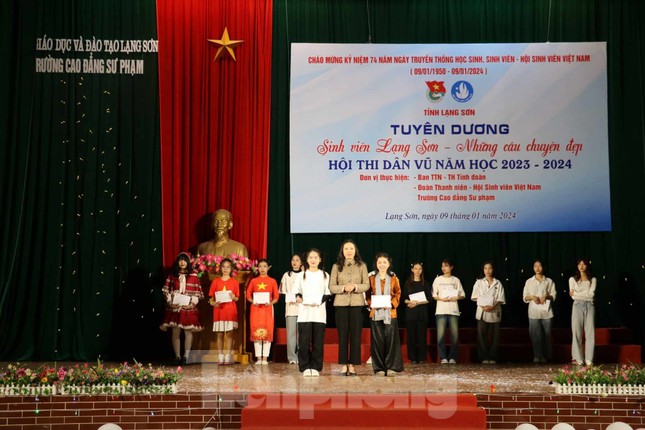Tuyên dương sinh viên Lạng Sơn - những câu chuyện đẹp ảnh 7