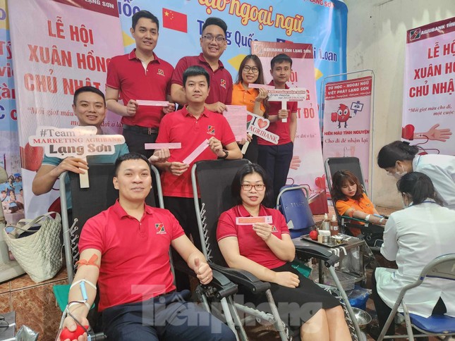 Sôi nổi Chủ Nhật Đỏ - Lễ hội xuân hồng xứ Lạng năm 2024 ảnh 10