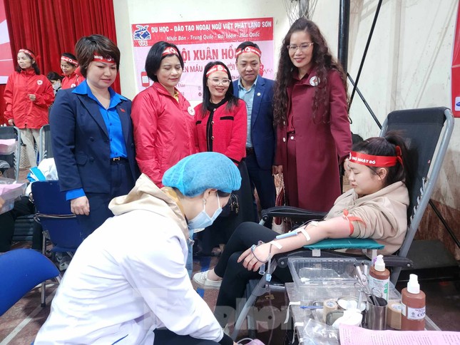 Sôi nổi Chủ Nhật Đỏ - Lễ hội xuân hồng xứ Lạng năm 2024 ảnh 11