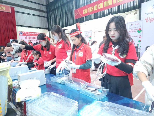Sôi nổi Chủ Nhật Đỏ - Lễ hội xuân hồng xứ Lạng năm 2024 ảnh 12