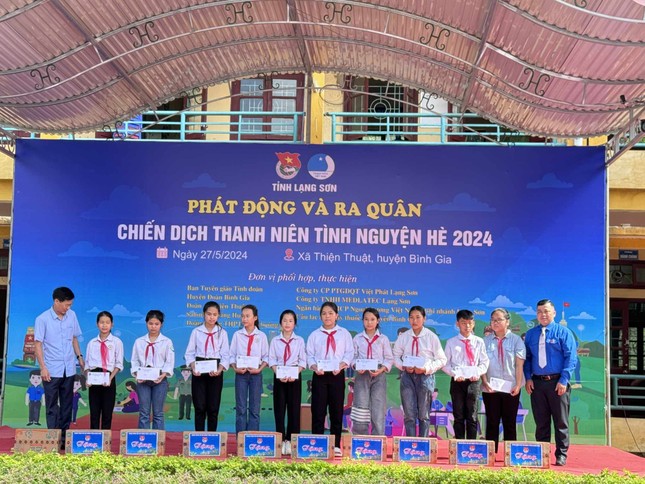 Tuổi trẻ Lạng Sơn sôi nổi ra quân Thanh niên tình nguyện hè 2024 ảnh 4