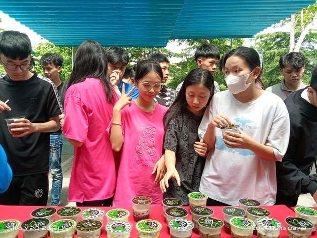 Tuổi trẻ Hà Tĩnh, Lạng Sơn hỗ trợ thí sinh có hoàn cảnh khó khăn trước kỳ thi tốt nghiệp THPT ảnh 12