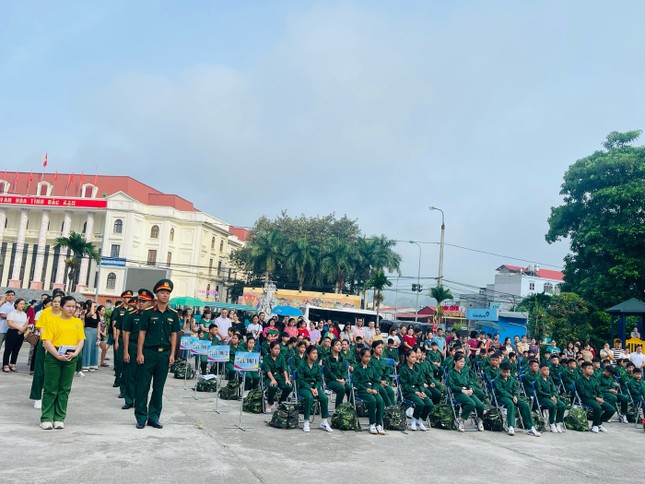 Chiến sĩ nhí Bắc Kạn hào hứng với học kỳ trong quân đội ảnh 6