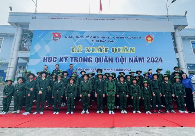 Chiến sĩ nhí Bắc Kạn hào hứng với học kỳ trong quân đội ảnh 4