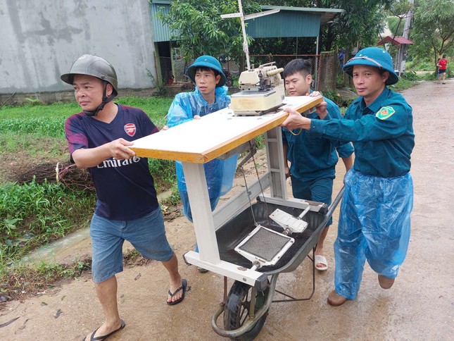 Thanh niên Lạng Sơn kịp thời giúp người dân vùng lũ ảnh 8