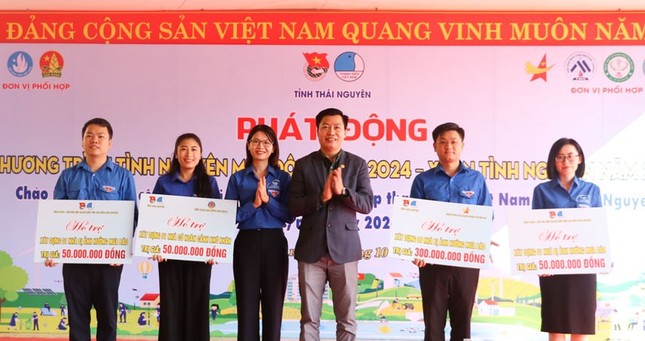 Tuổi trẻ Thái Nguyên sôi nổi tình nguyện mùa Đông 2024 - Xuân tình nguyện 2025 ảnh 9