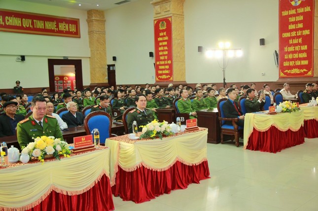 Tuyên dương 40 thanh niên Công an Nghệ An tiêu biểu, ra mắt phần mềm quản lý đoàn viên ảnh 1