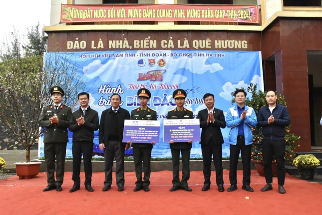 Ý nghĩa hành trình tuổi trẻ Hà Tĩnh với biển đảo quê hương ảnh 2