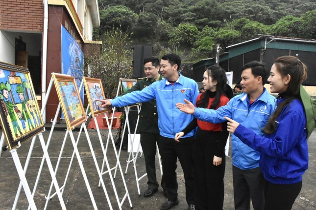Ý nghĩa hành trình tuổi trẻ Hà Tĩnh với biển đảo quê hương ảnh 5