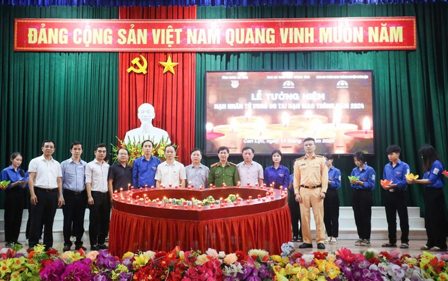 Tưởng niệm các nạn nhân tử vong do tai nạn giao thông ảnh 2