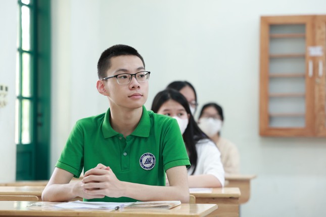 Năm nay, các trường chuyên Hà Nội tuyển sinh lớp 10 thế nào? ảnh 1